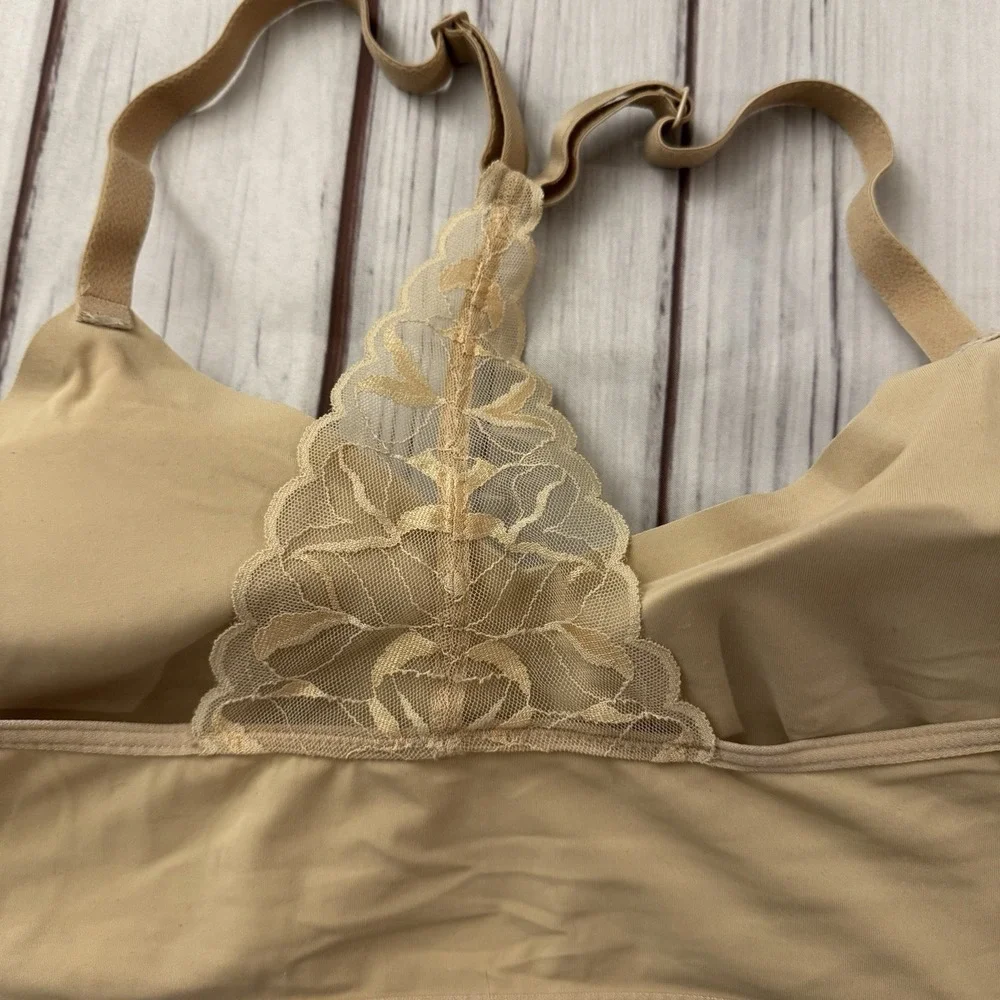 TRUE & Co Size Large Beige Removal Padded Cups Wireless‎ Bra Pullover Women's